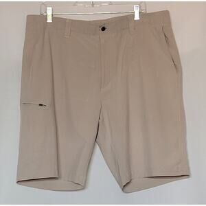 Callaway Men's Stretch Performance Golf Shorts in Pearl Khaki Mens: XL